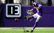 dan bailey kicking 