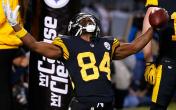antonio brown hands up