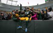 davante adams crowd