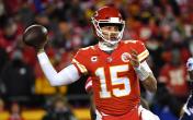 patrick mahomes throwing