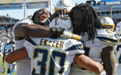 austin ekeler hug