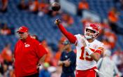 patrick mahomes warm ups throwing