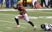 joe mixon running away jaguars