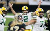 mason crosby arms up 