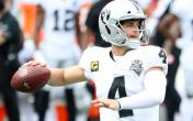derek carr back to throw 