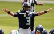 russell wilson arms out