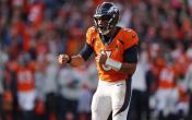 russell wilson fist pump