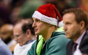 rob gronkowski santa hat 