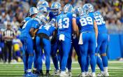 detroit lions offensive huddle