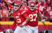 patrick mahomes travis kelce head to sideline